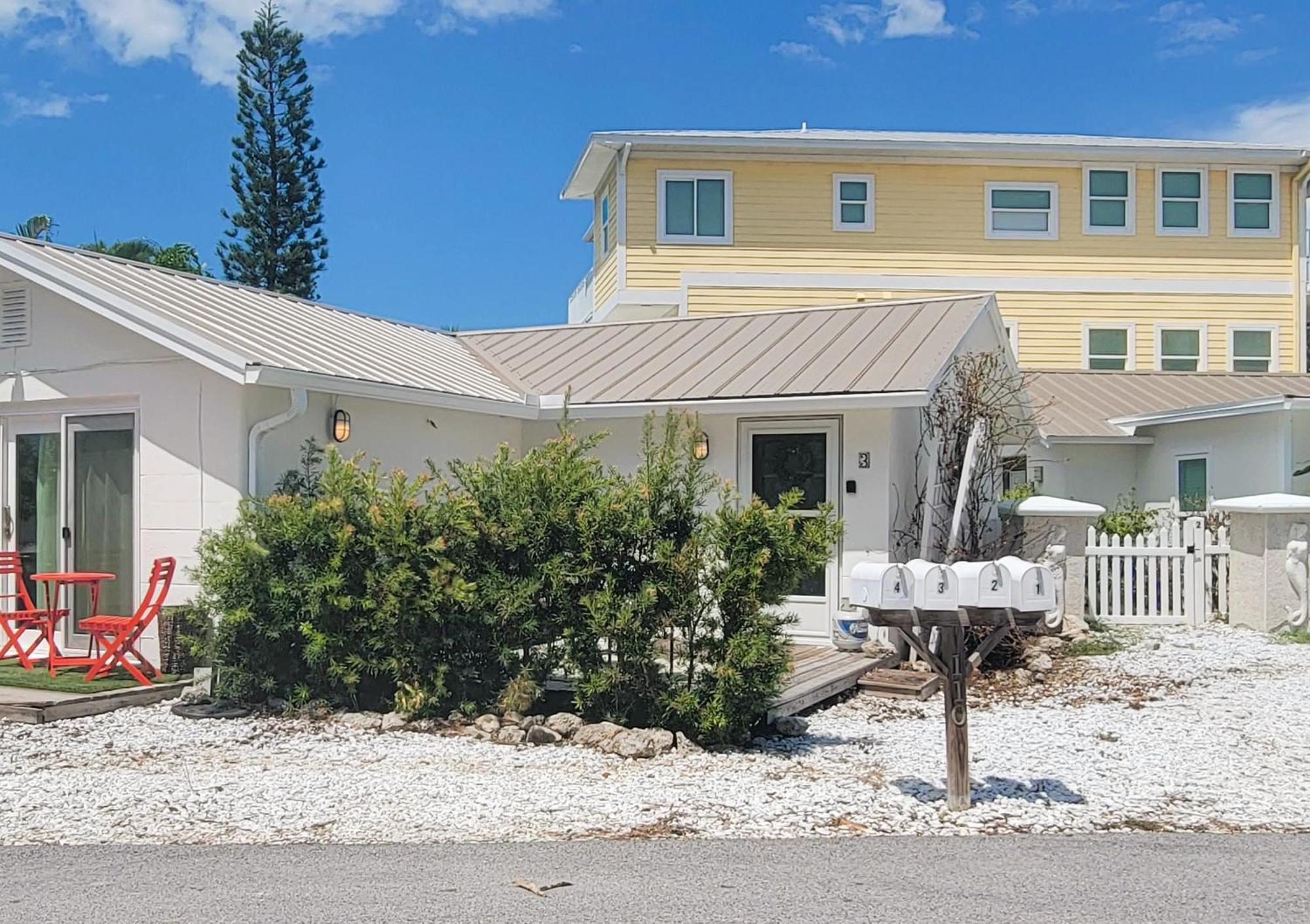 Tides Inn On The Bay Vacation Homes Bradenton Beach Eksteriør billede