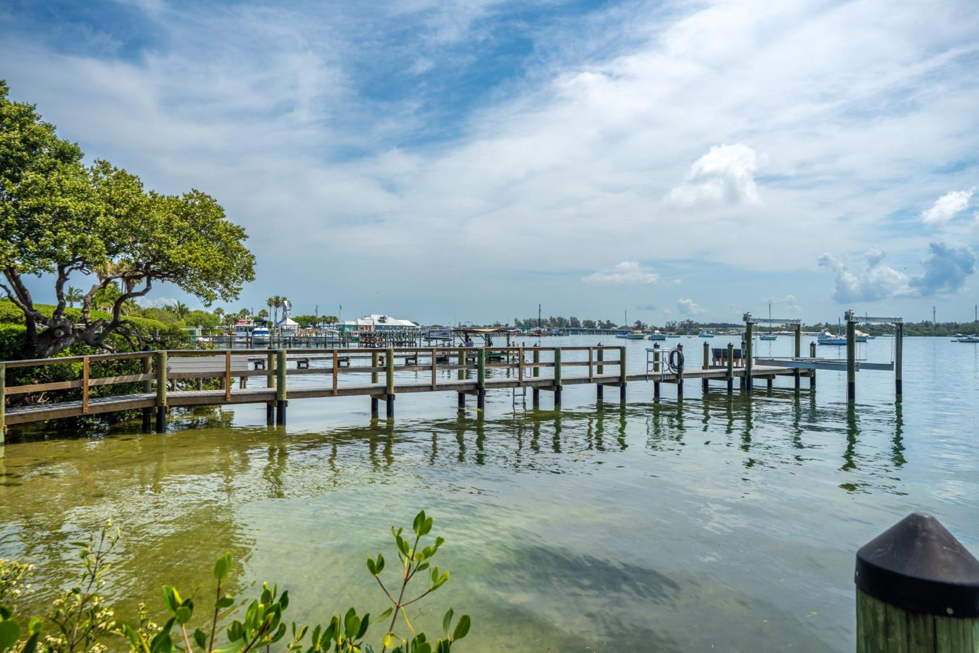 Tides Inn On The Bay Vacation Homes Bradenton Beach Eksteriør billede