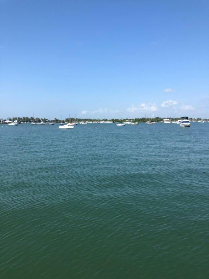 Tides Inn On The Bay Vacation Homes Bradenton Beach Eksteriør billede